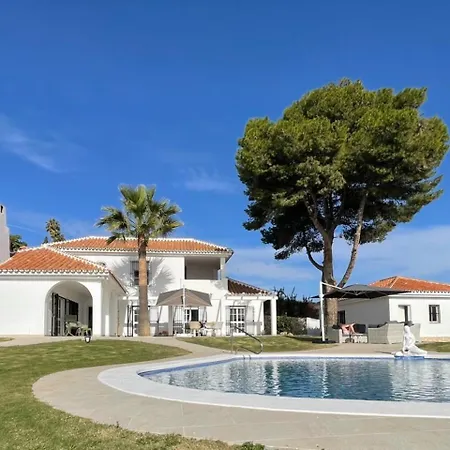 Vistas Al Mar Villa *